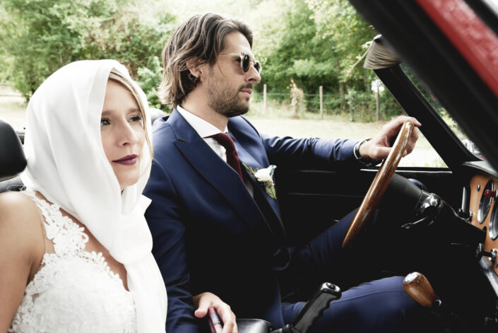 Frogart Mariage Photo Couple Voiture rouge