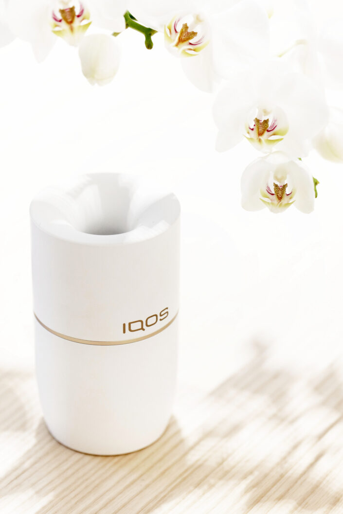 Frogart Packshot IQOS Boutique Suisse